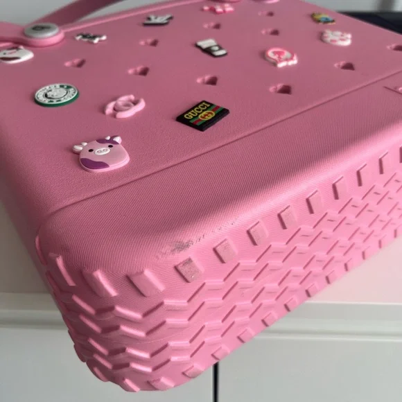 Limited Edition “Pink Hearts Valentine” Bogg Bag - Picture 5 of 10